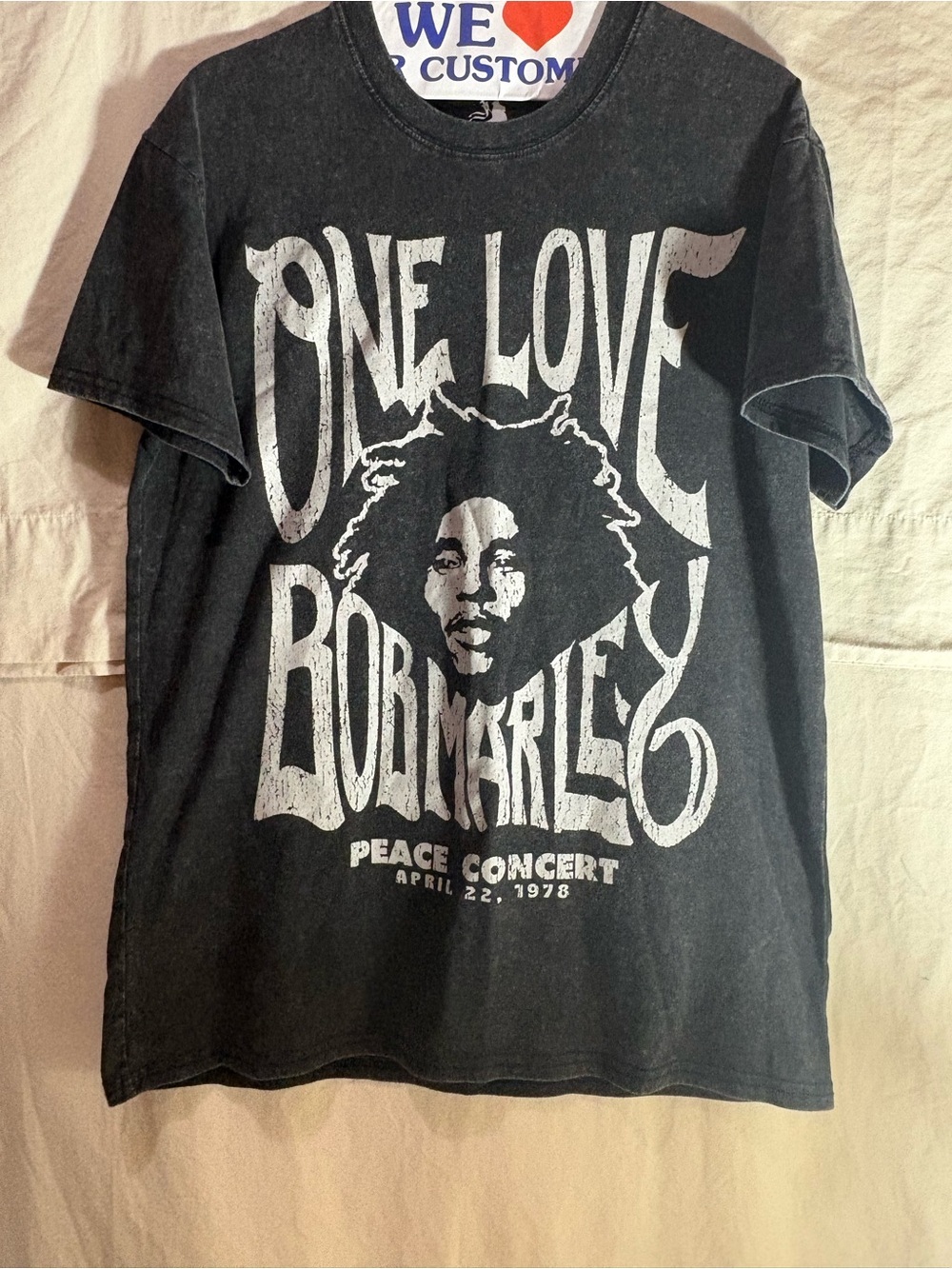 One Love Graphic Bob Marley T-shirt in Black.Size Medium